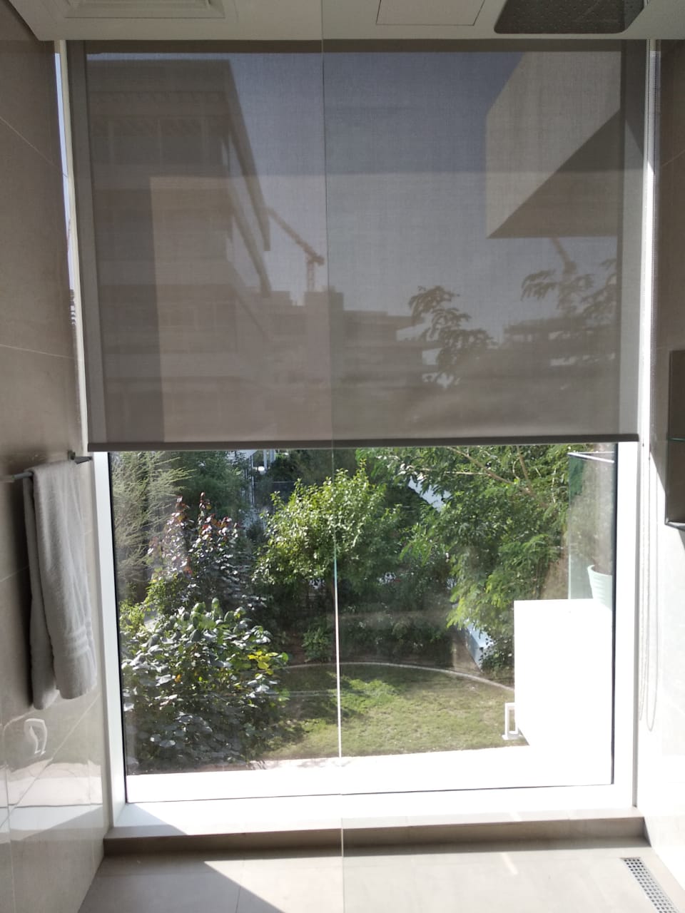 roller blinds (3)